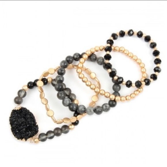 Jewelry - BLACK DRUZY BRACLETS